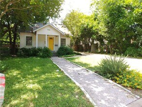 711 W Johanna St in Austin, TX - Building Photo - Building Photo