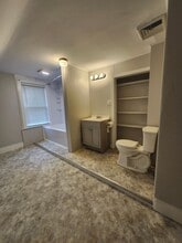 292 Union St in Franklin, MA - Building Photo - Building Photo