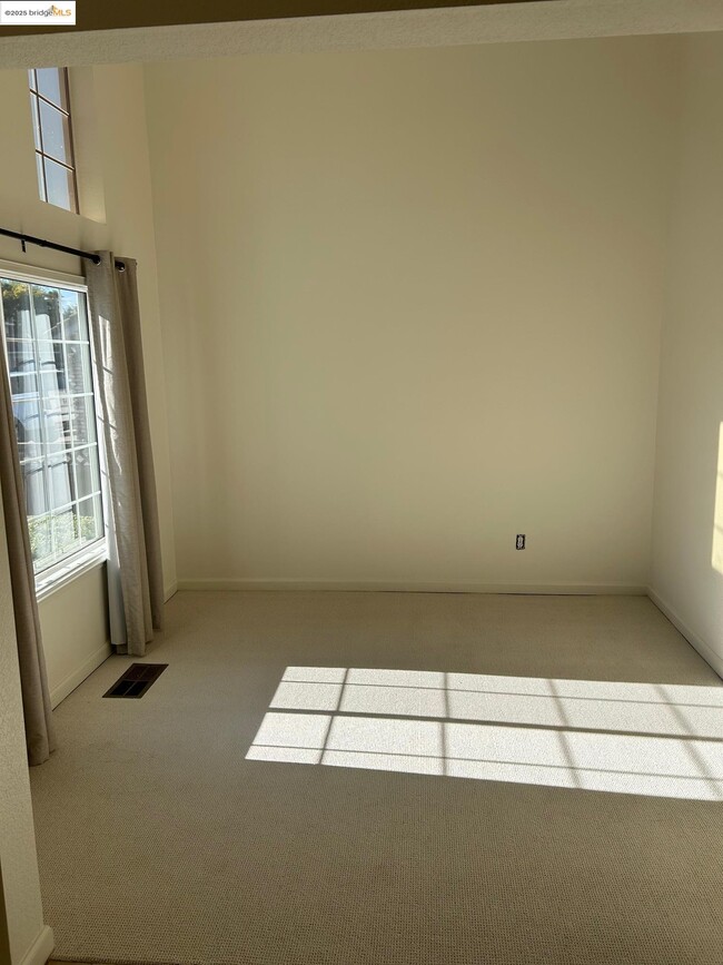 63 Goldmeadow Ct in Brentwood, CA - Building Photo - Building Photo