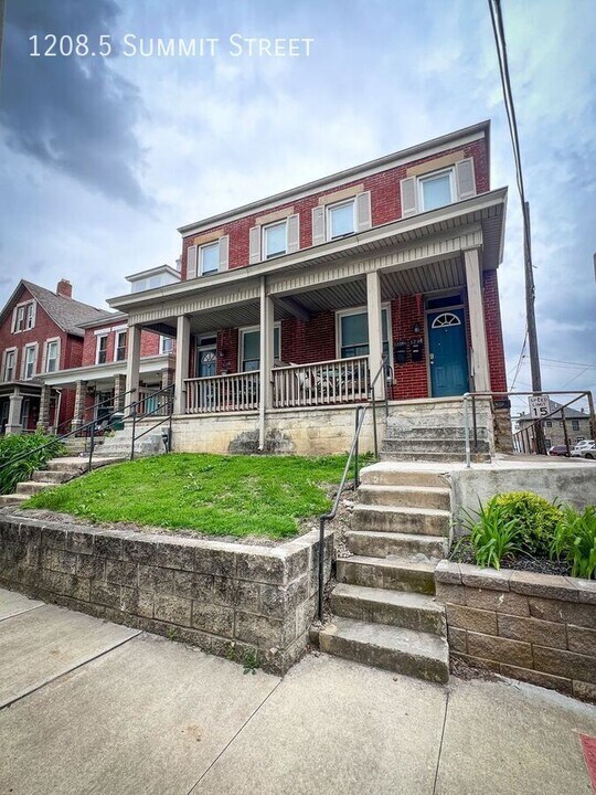1208.5 Summit St in Columbus, OH - Building Photo
