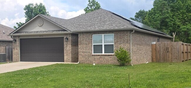 6916 Ridgemist Ln in North Little Rock, AR - Building Photo - Building Photo
