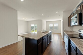 10072 Pappas Dr in Pattison, TX - Building Photo - Building Photo