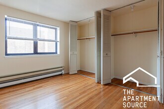 665 W Wrightwood, Unit 209 in Chicago, IL - Building Photo - Building Photo