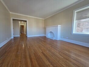 4831 W Roscoe St in Chicago, IL - Building Photo - Building Photo