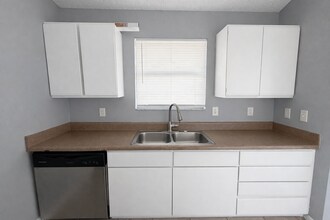 5134 Ricker Rd in Jacksonville, FL - Building Photo - Building Photo