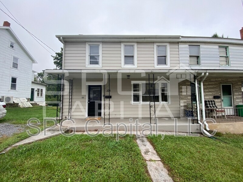 325 Valley St in Marysville, PA - Foto de edificio