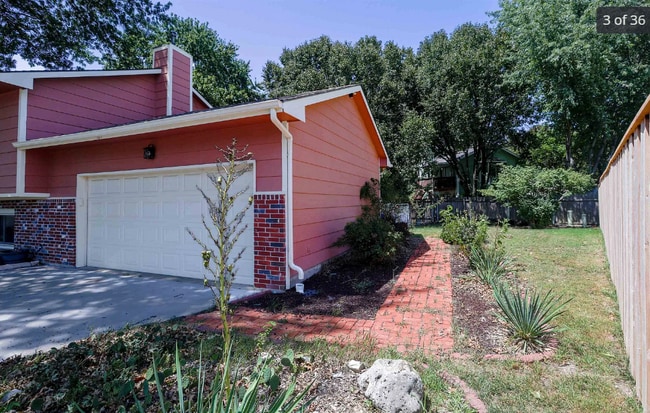 245 Cherokee Ct in Kechi, KS - Building Photo - Building Photo