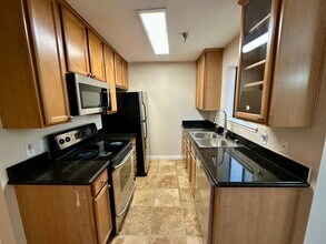 880 E Fremont Ave in Sunnyvale, CA - Building Photo - Building Photo