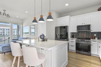 168 Lake Point Blvd in Montgomery, TX - Building Photo - Building Photo