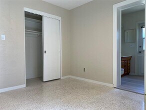 6254 39th Ave N in St. Petersburg, FL - Building Photo - Building Photo