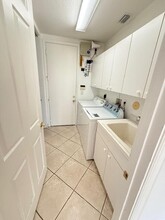 4627 Windward Cove Ln in Wellington, FL - Foto de edificio - Building Photo