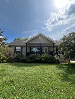 11 Walton St in Asheville, NC - Building Photo