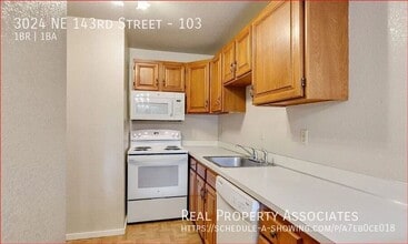 3024 NE 143rd St in Seattle, WA - Building Photo - Building Photo