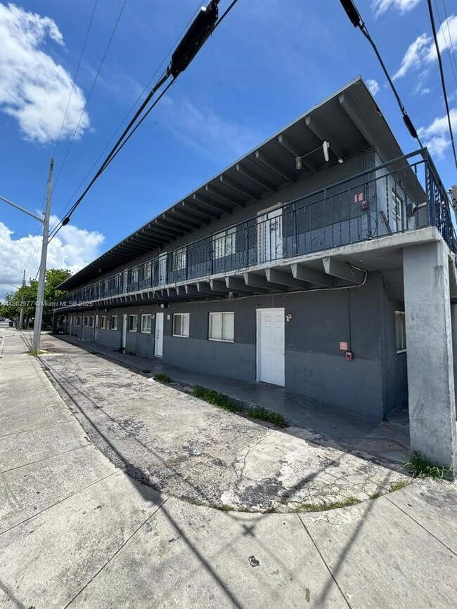 485 SW 4th Ave