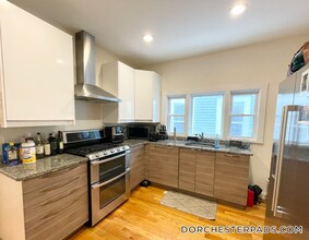 7 Sudan St, Unit 1 in Boston, MA - Building Photo - Building Photo