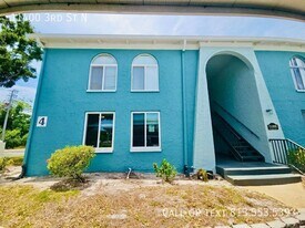 11400 3rd St N in St. Petersburg, FL - Building Photo