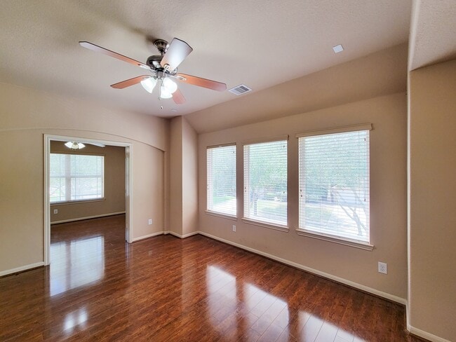 property at 2814 Bay Springs View