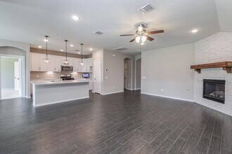 9623 Thimbleweed Dr in Spring, TX - Building Photo - Building Photo