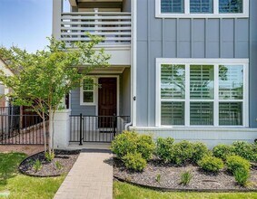 249 Sunset Ln in Fort Worth, TX - Building Photo - Building Photo