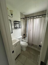 5907 SE 8th St in Des Moines, IA - Building Photo - Building Photo