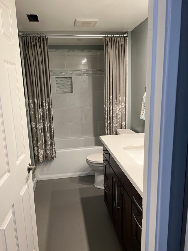 7934 18th Ave SW in Seattle, WA - Building Photo - Building Photo