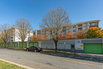 8045 Newell St in Silver Spring, MD - Building Photo - Building Photo