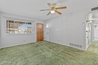 5828 Sturgeon Dr in El Paso, TX - Building Photo - Building Photo