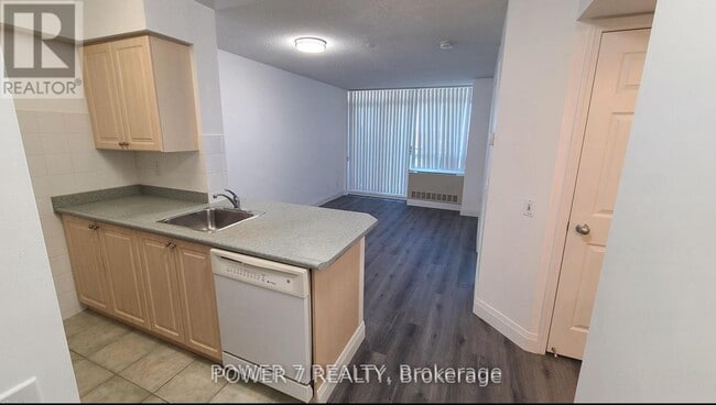 property at 153-1153 Beecroft Rd