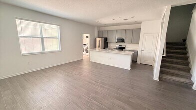 6153 Blissful St in Clermont, FL - Building Photo - Building Photo