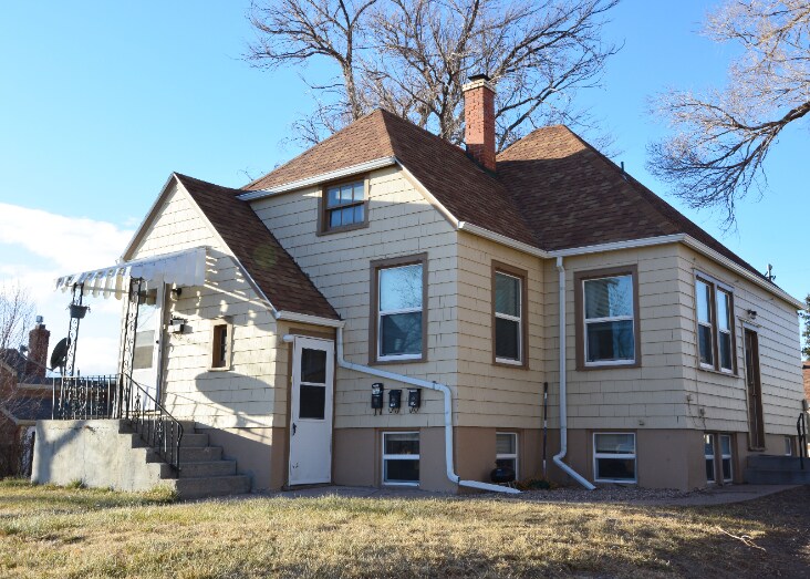 1406 E 18th St in Cheyenne, WY - Building Photo