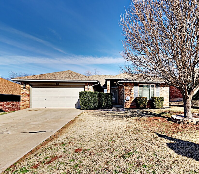 525 NW 174th St in Edmond, OK - Building Photo