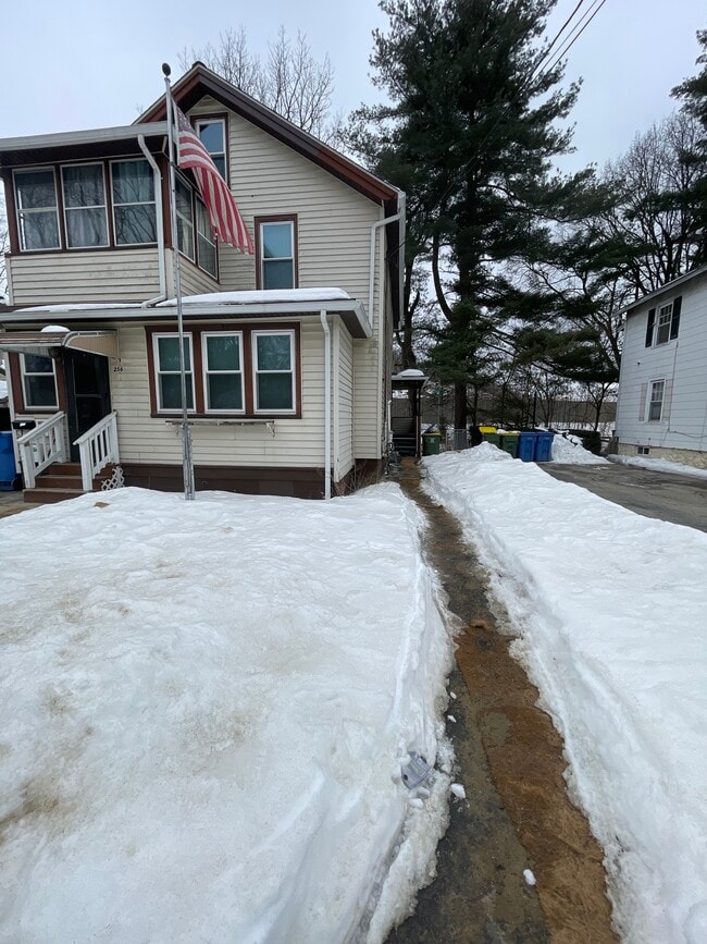 256 Plank Rd, Unit 2 floor