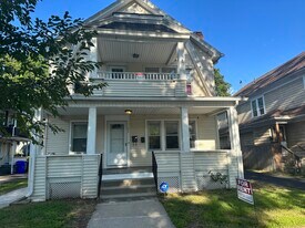 35 Rittenhouse Ter in Springfield, MA - Building Photo