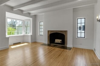 305 Girard Ave in East Aurora, NY - Building Photo - Building Photo