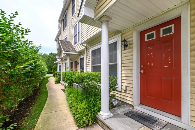 property at 2023 Summer St