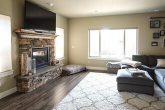 21355 NE Brooklyn Pl in Bend, OR - Building Photo - Building Photo