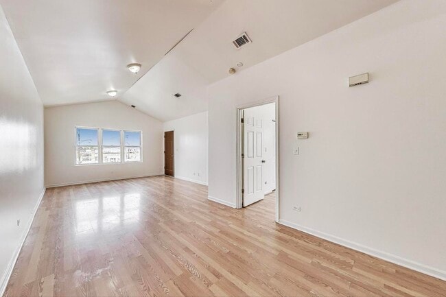 4641 S Drake Ave in Chicago, IL - Building Photo - Building Photo