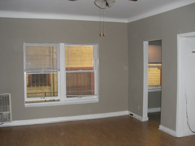 property at 1725 N Edgemont St