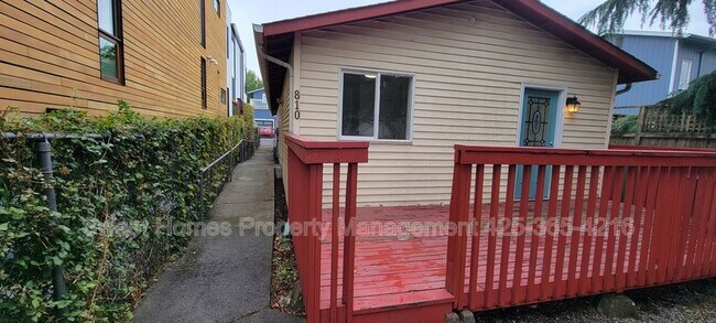 810 23rd Ave in Seattle, WA - Foto de edificio - Building Photo