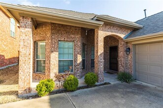 10204 Flat Creek Trail in McKinney, TX - Building Photo - Building Photo