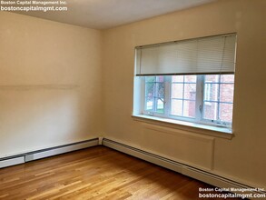 14 Mount Ida St, Unit #6 in Newton, MA - Building Photo - Building Photo