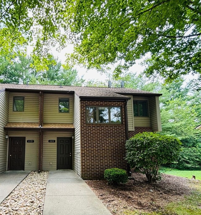 property at 320 Shenandoah Cir