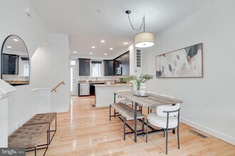 2947 Stella Blue Ln in Fairfax, VA - Building Photo - Building Photo
