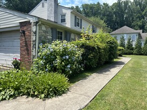 1487 Franklin Rd in Langhorne, PA - Foto de edificio - Building Photo