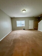 267 Foxworth Dr in Jackson, TN - Foto de edificio - Building Photo