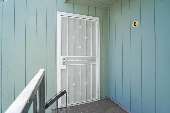 property at 3670 Silver Oaks Way