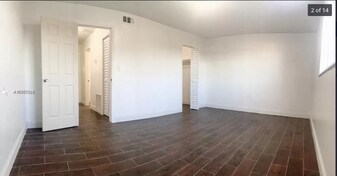 5497 NW 171 Terrace in Opa Locka, FL - Building Photo