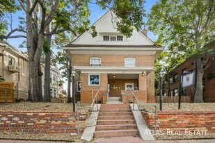 1220 Corona St, Unit 7 in Denver, CO - Building Photo