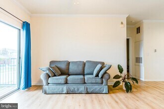 19629 Galway Bay Circle-Unit -303 in Germantown, MD - Building Photo - Building Photo