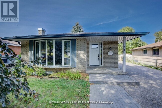 property at 18 Jay Ct